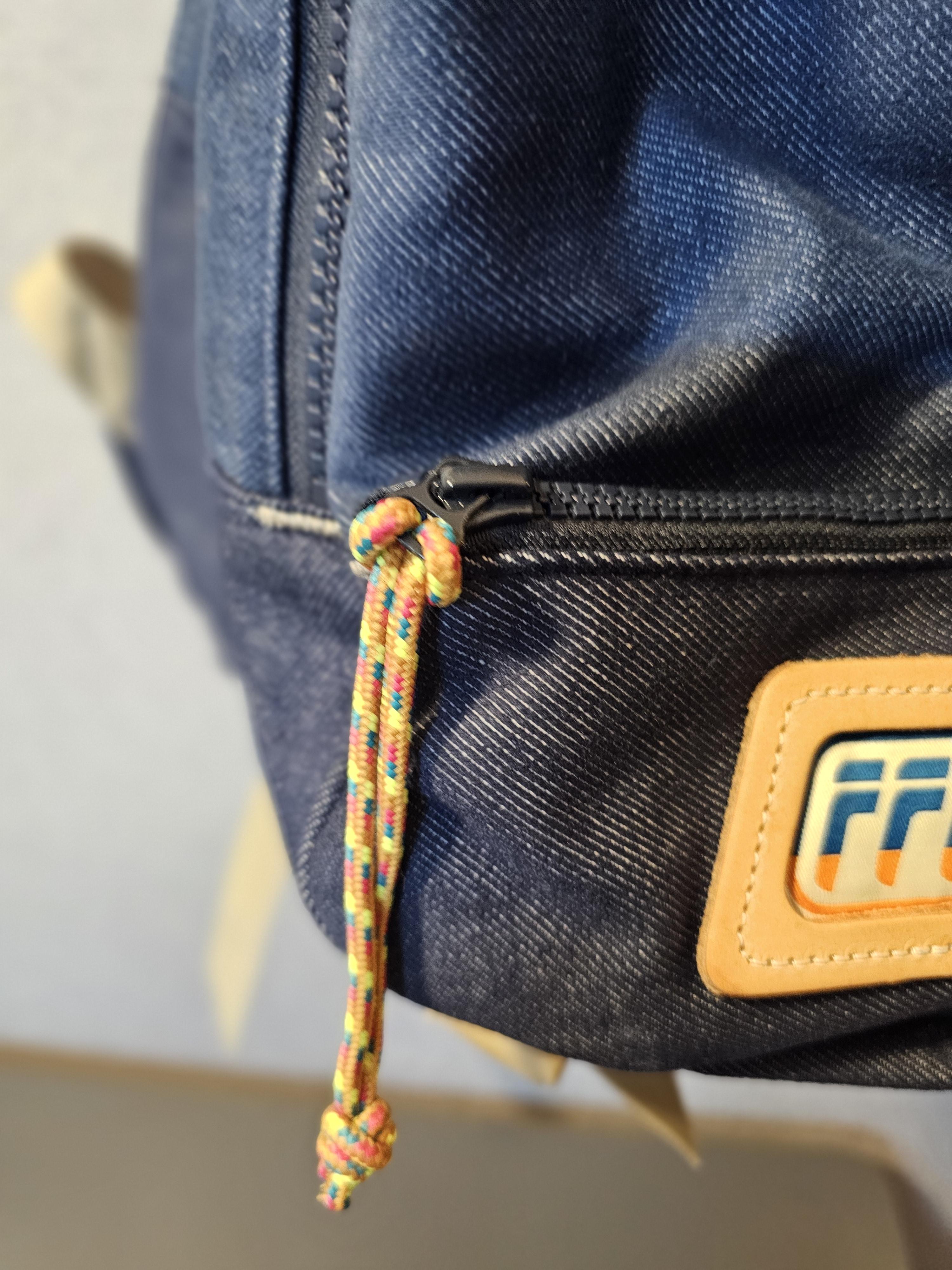 프루아 470 데님 백팩(ffroi 470 denim backpack)