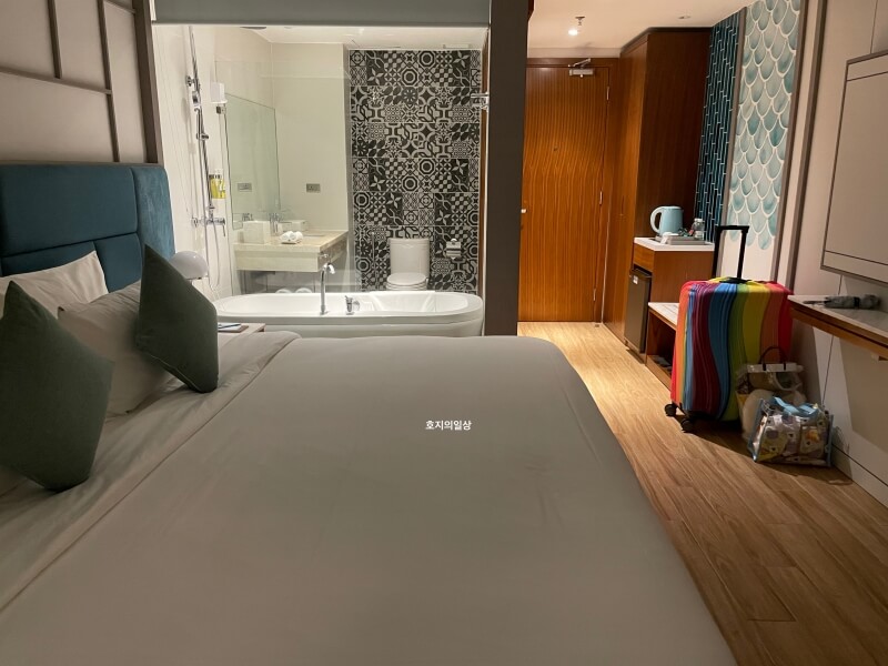 나트랑 시에스타 호텔 가성비 0,5박 호텔 킹룸