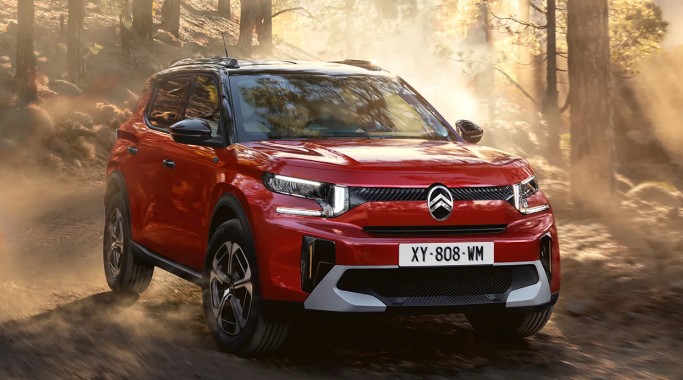 2천만원대 7인승 SUV 시트로엥 C3 에어크로스 - 가격, 실내디자인 및 편의사항, 플랫폼 및 크기, 파워트레인