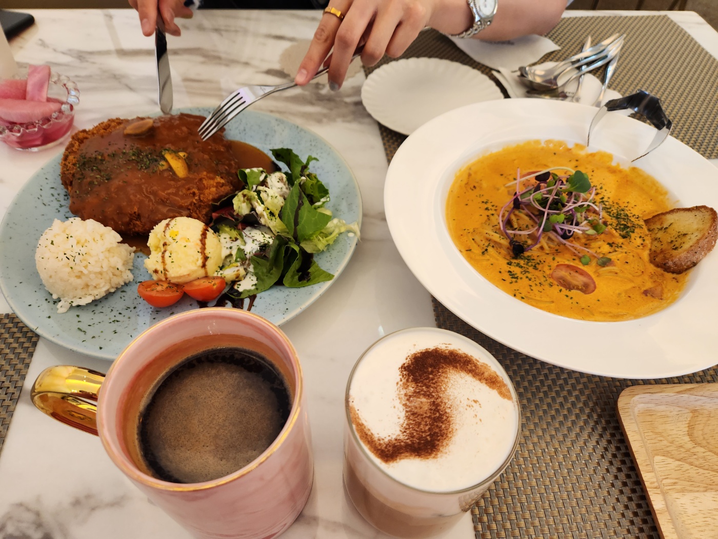 시그니처 그린 카페 메뉴