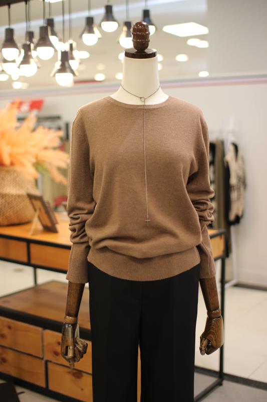 스테파니 캐시미어 라운드 니트 A22SW2412