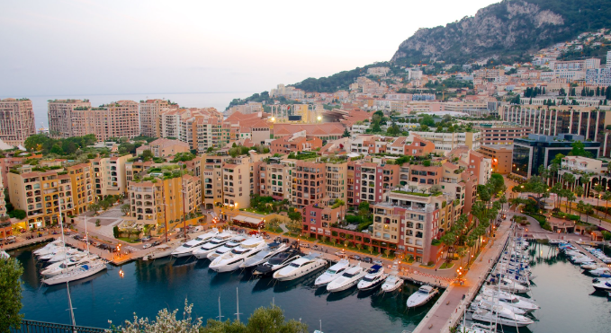 모나코 감독, 지중해 감성을 담는 법 관련 사진