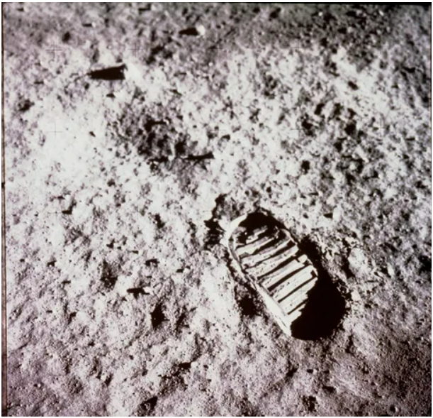 라이트룸 서울 톰행크스 문워커