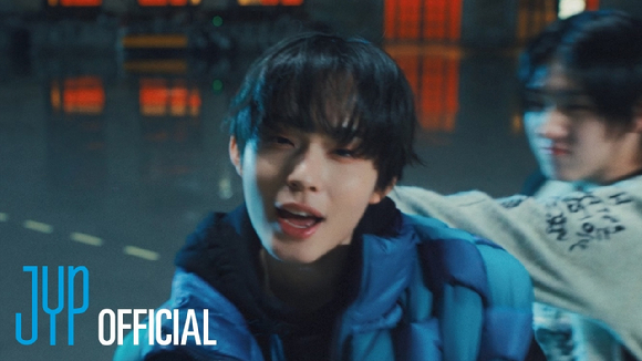 킥플립 데뷔곡 뮤직비디오 티저 섬네일 이미지 [사진=JYP엔터테인먼트]