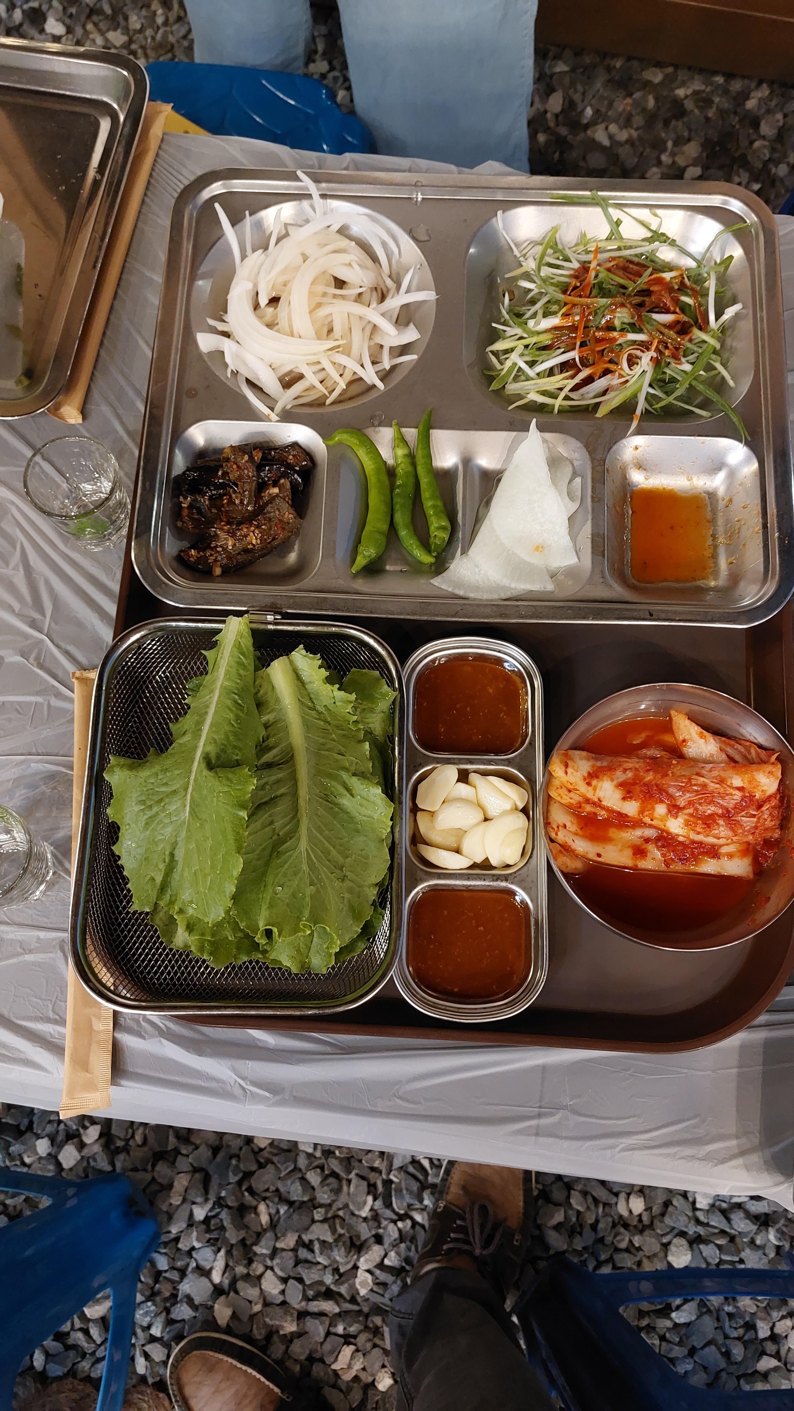 대전 찰스바베큐 고기먹기 세팅