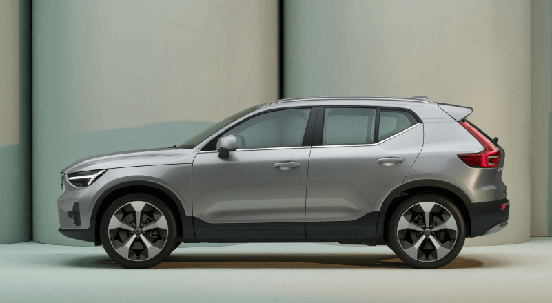 볼보 XC40 세이지 그린 한정판 에디션