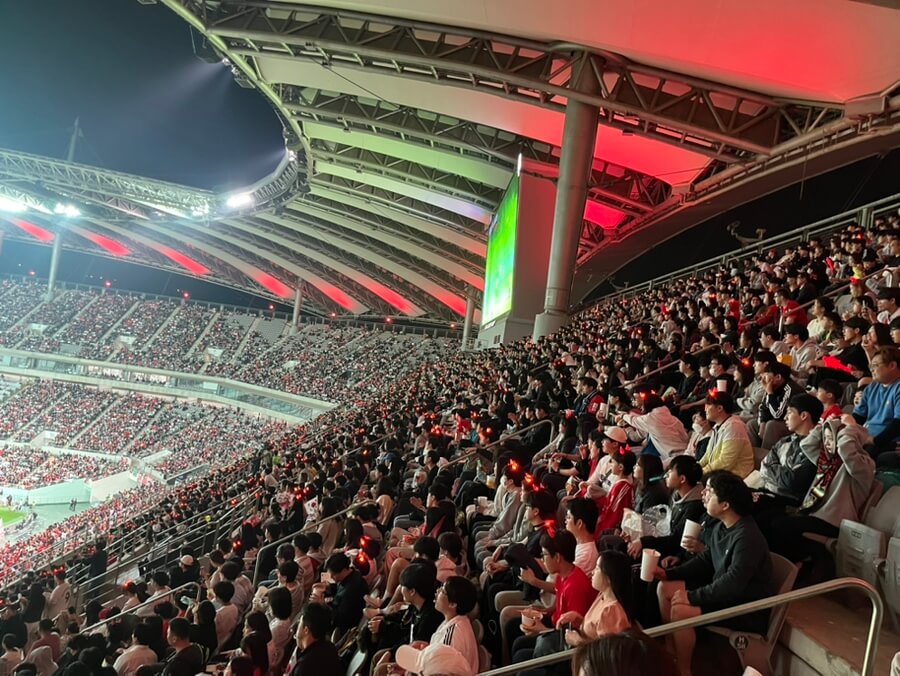 수원월드컵경기장 관객들