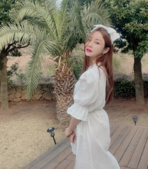 윤진이