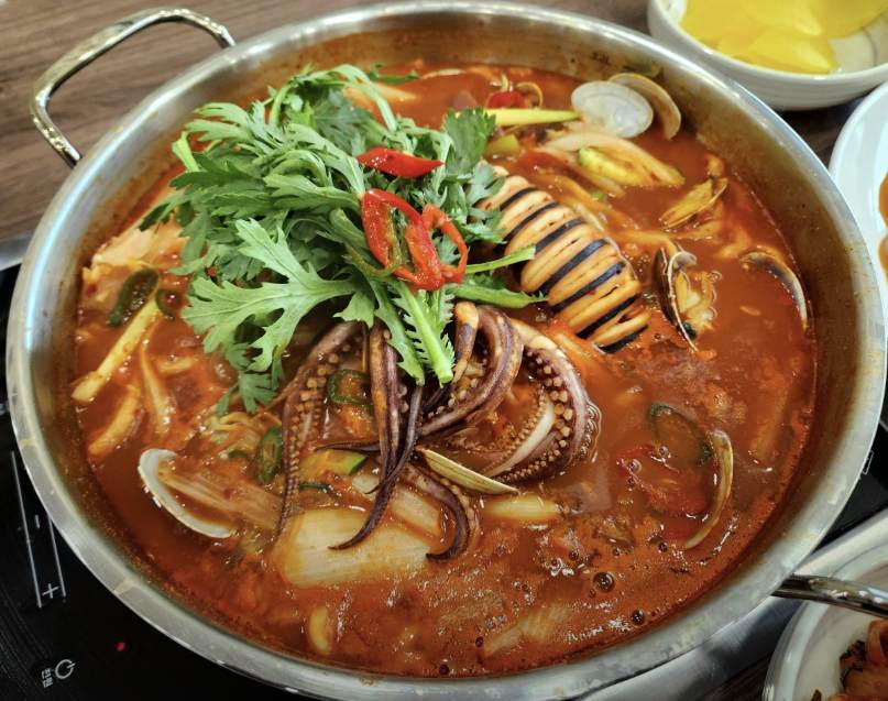 대전 유성 굴 칼국수 맛집 | 생방송투데이 나온 모오락칼국수