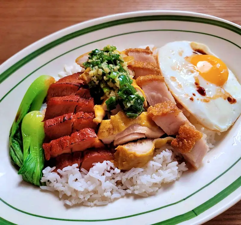 줄서는식당 영탁 추천 홍콩식 바베큐 플래터, 도가니 커리국수, 마파두부 볶음밥 맛있는 곳 신용산역 용리단길 맛집 소개