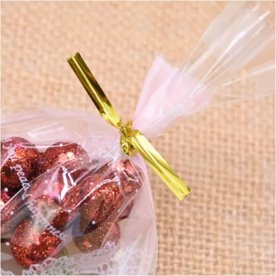 금속선이 들어 있는 '트위스트타이'