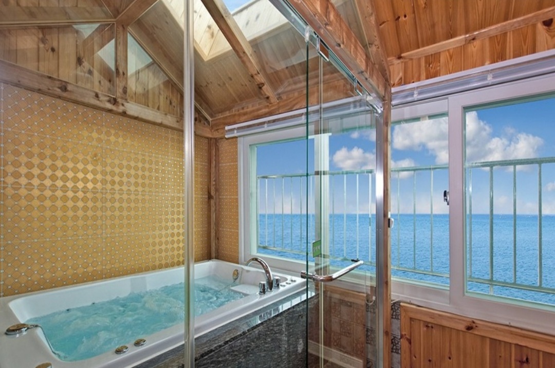 예그리나 펜션 303호 스파