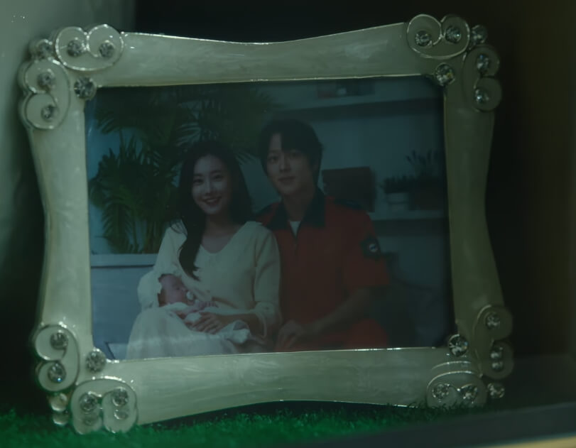 복귀주와 죽은 아내의 예전 사진