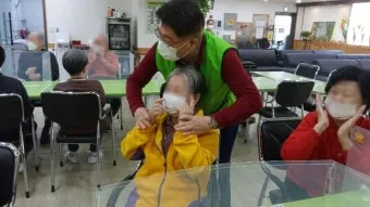 남자 요양보호사 하는일 자격 전망 직업 정보 총정리_10