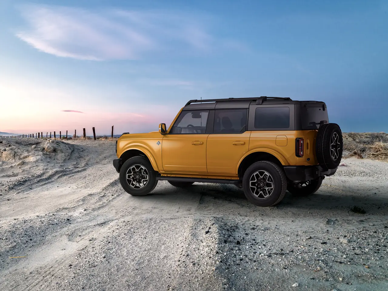 포드 브롱코 차량 이미지 옆면