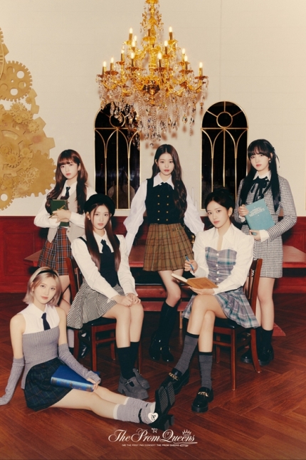 아이브 더 프롬 퀸즈 오픈 프레피룩