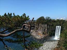  국내 신혼 여행지 추천 BEST 5 - 정방폭포