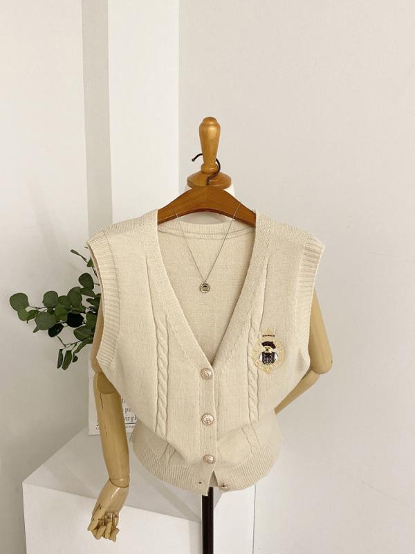 하넨 베어 자수 꽈배기 니트 조끼