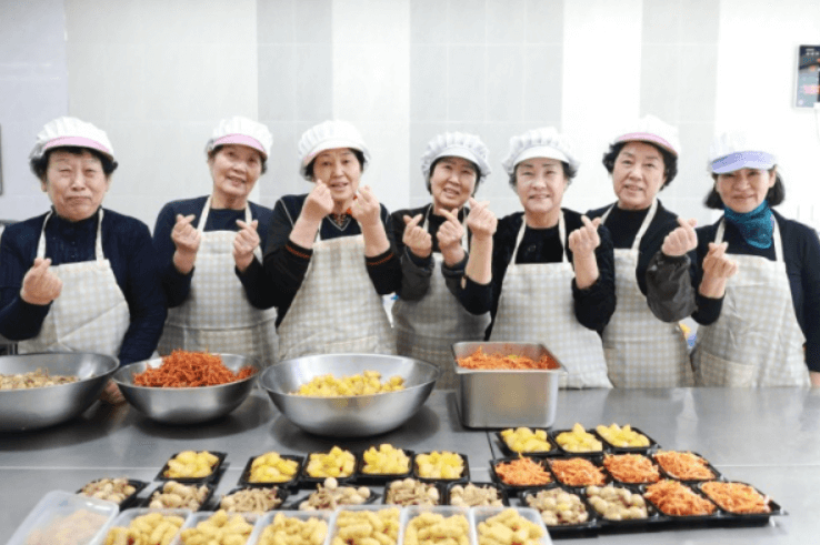 일하는노인들