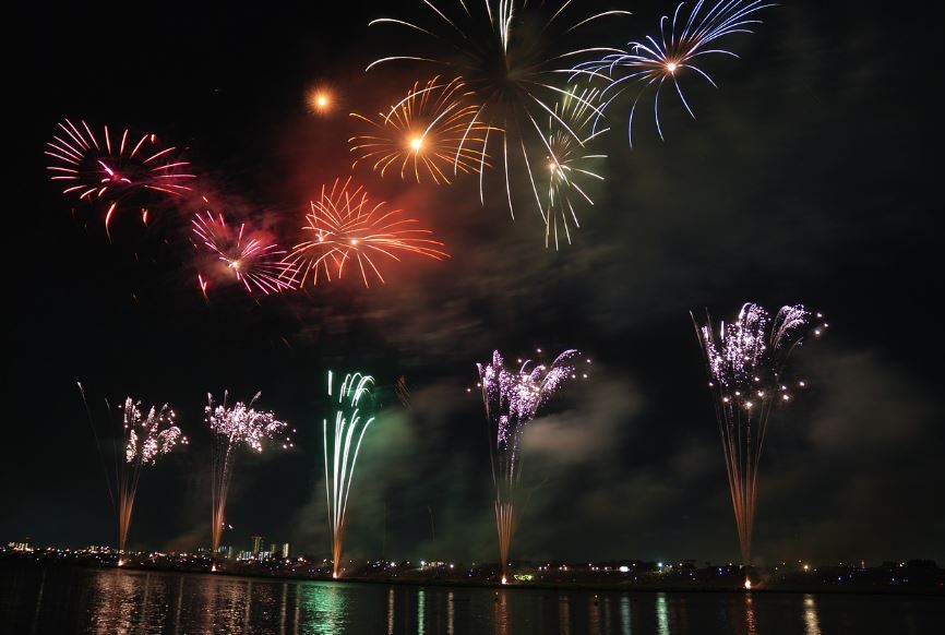 불꽃 축제 사진