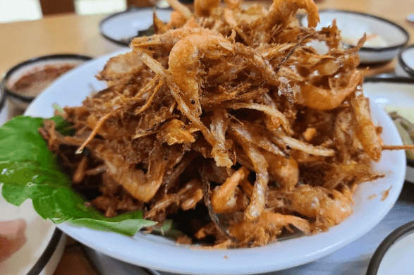 생생정보통 새뱅이수제비 전골 민물새우튀김 매운탕 천안 맛집