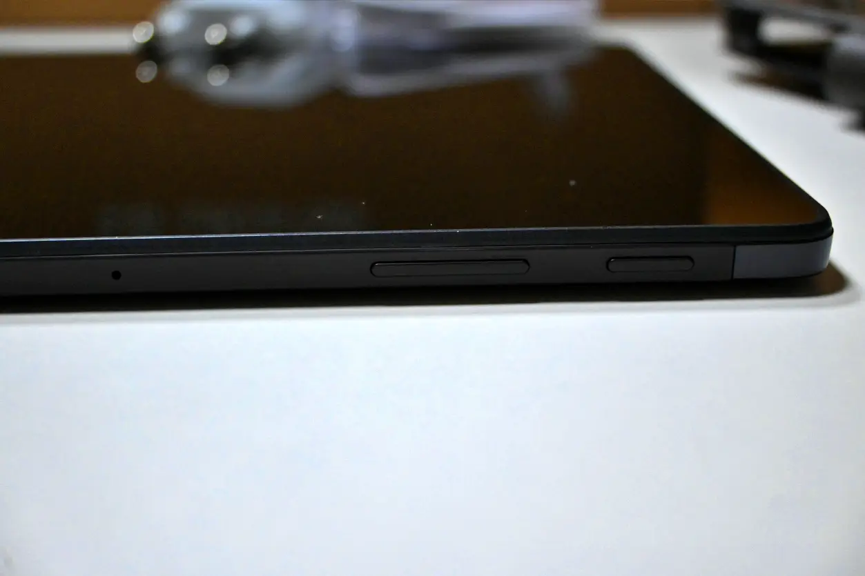 LG U+TV 프리4 LE LG 울트라탭 10A30Q-LQ1UL 개봉기 사진 10