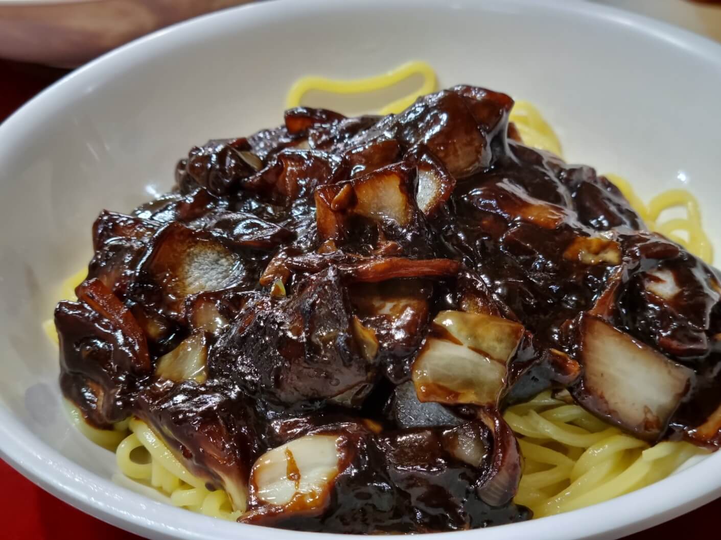 짜장면-영롱한-자태