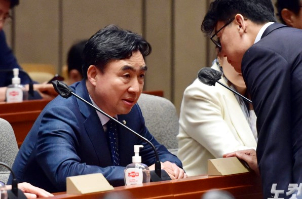 민주당 돈봉투 전당대회 300만원 돈봉투 사건