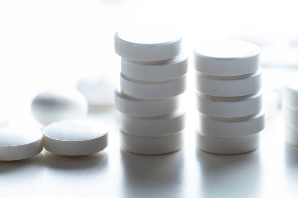 멍 빨리 빼는 법, 멍 드는 과정과 색깔. 멍을 빨리 빼는 방법은 염증을 완화시키고 치유 과정을 가속화하는 다양한 방법들을 포함하고 있습니다. 멍이 생기면 지금 당장 대응하는 것이 중요하며, 올바른 방법을 통해 치료하면 멍의 기간을 단축시킬 수 있습니다.