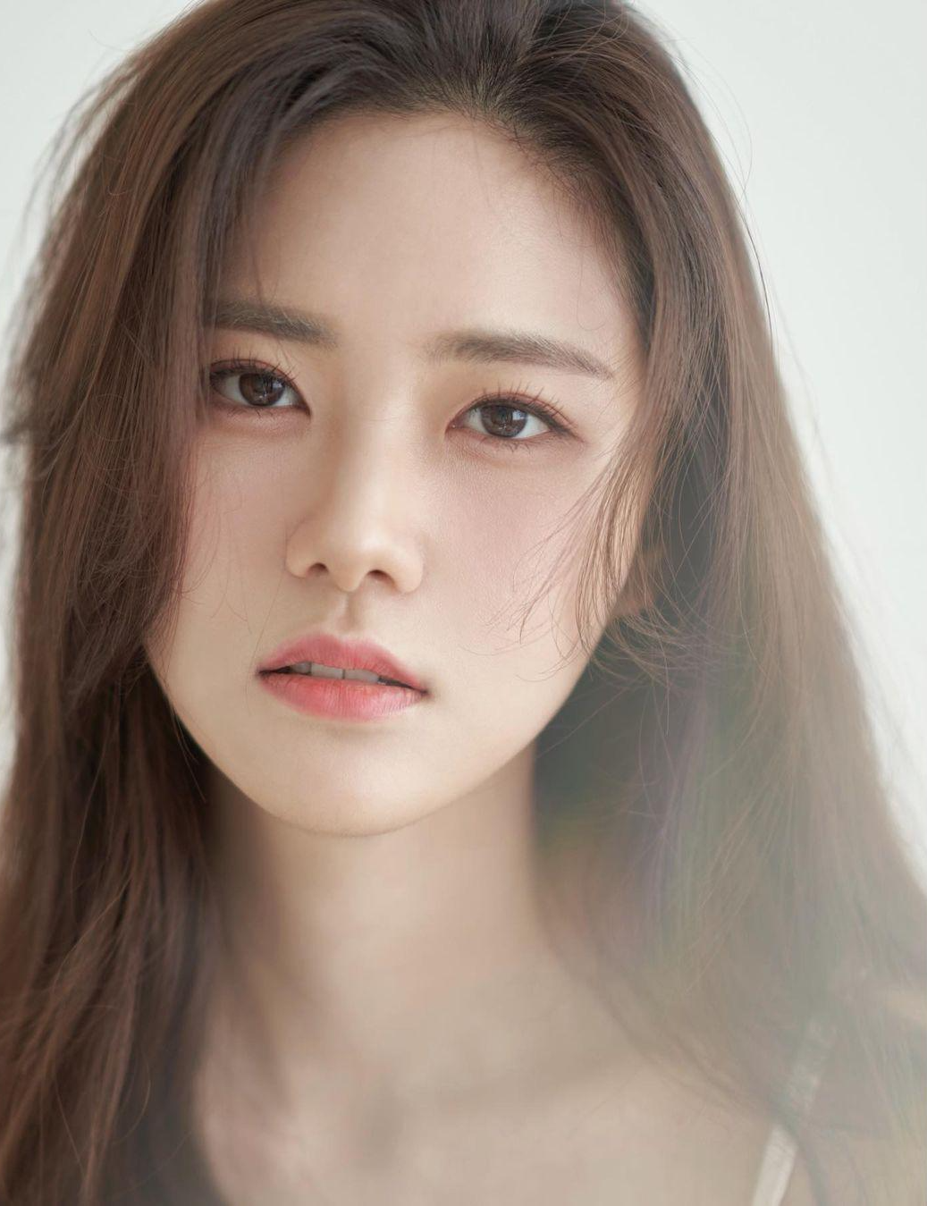 김규리 기상캐스터 날씨 코너 모습