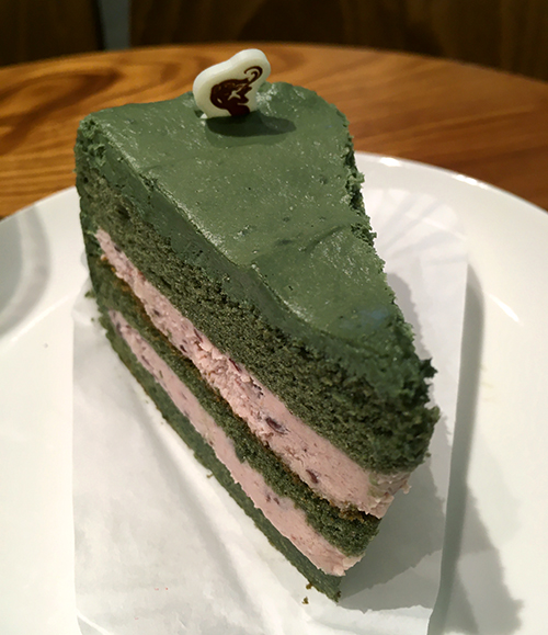 제주한정메뉴-쑥팥케이크2