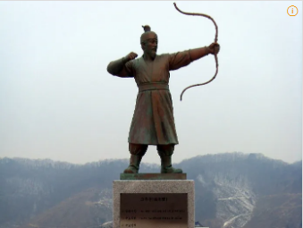 국학원 한민족역사문화공원 내에 있는 동명성왕 동상