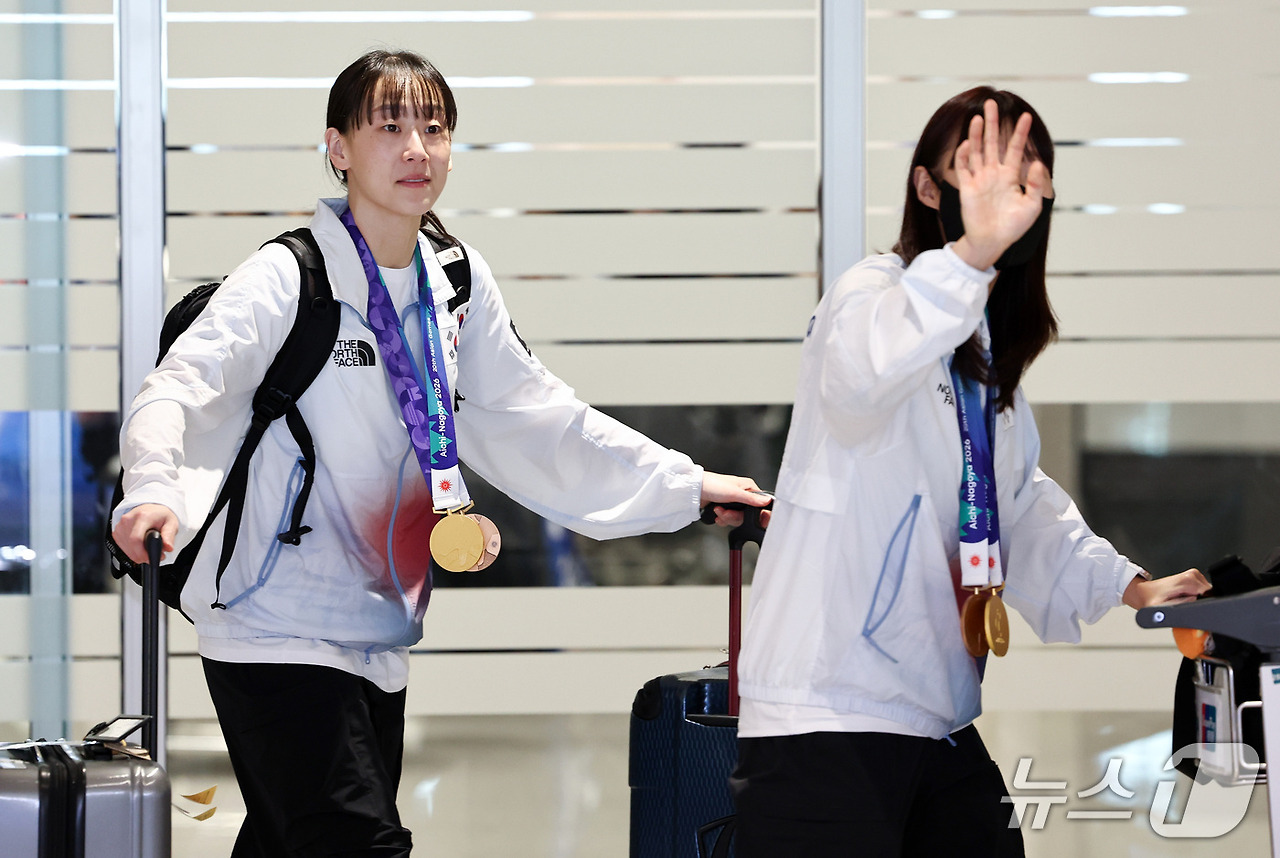 이소희 백하나 한국 배드민턴 여자복식 우승 기록 관련 사진 1