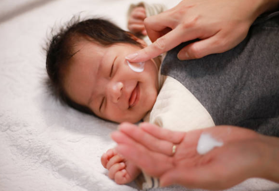 신생아 피부 관리