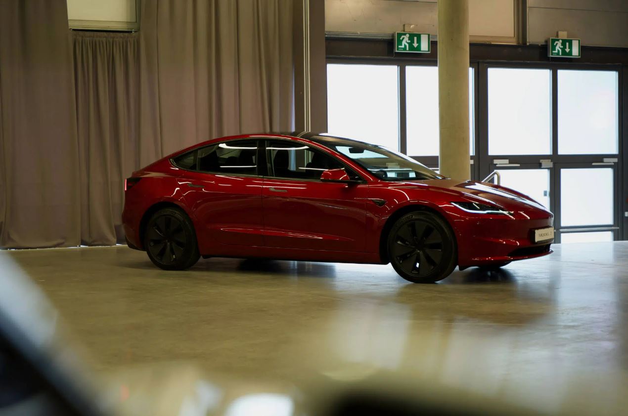 테슬라 모델3 하이랜드