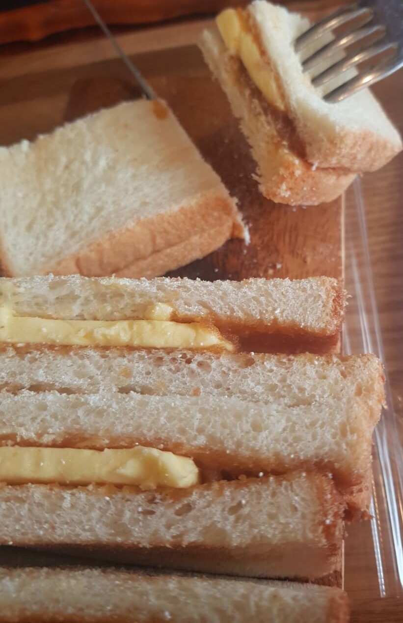 동대문구 장안동 카페 읍천리 382 리뷰 토스트 맛집