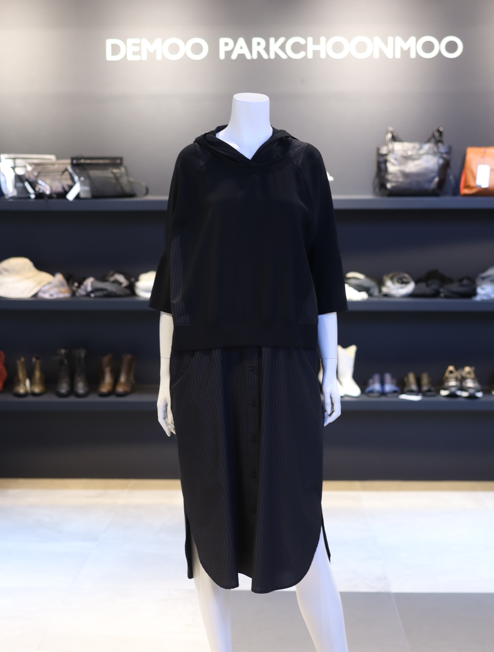 데무 스트라이프 배색 후드원피스 mw2204593