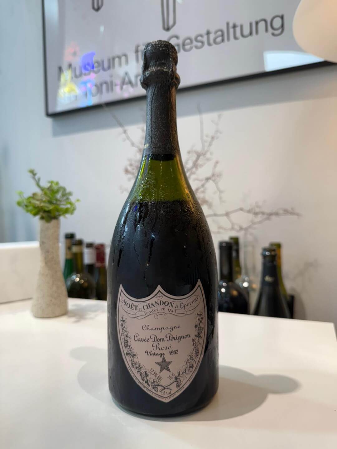 [France] Dom P&eacute;rignon Ros&eacute; Vintage 1982, Champagne｜돔 페리뇽 로제 빈티지 1982, 샹파뉴