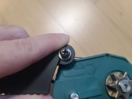 무천 충전식 전기톱 조립방법