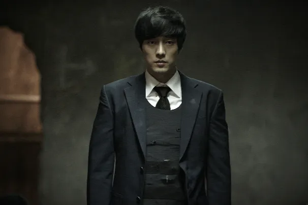 지형도 역(소지섭)