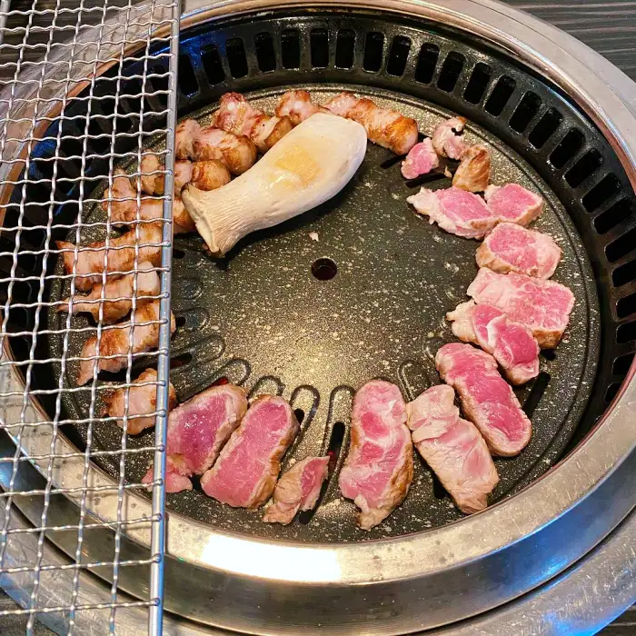 생방송 투데이 길동 사거리 길동역 저온해수 숙성 돈마호크 맛집