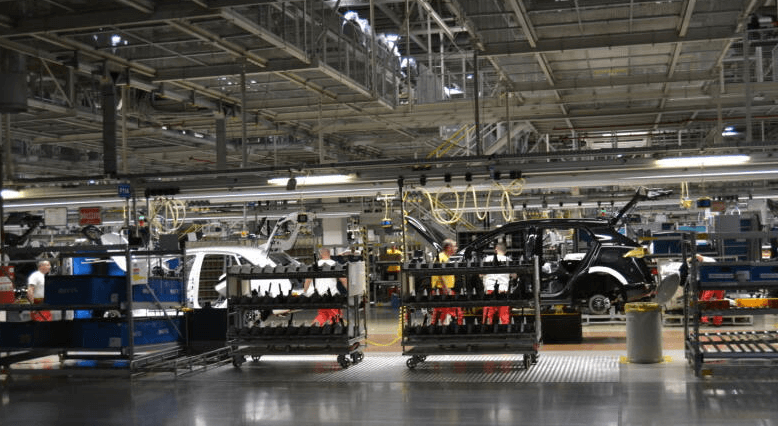 기아자동차의 생산자동화 및 스마트공장 배치