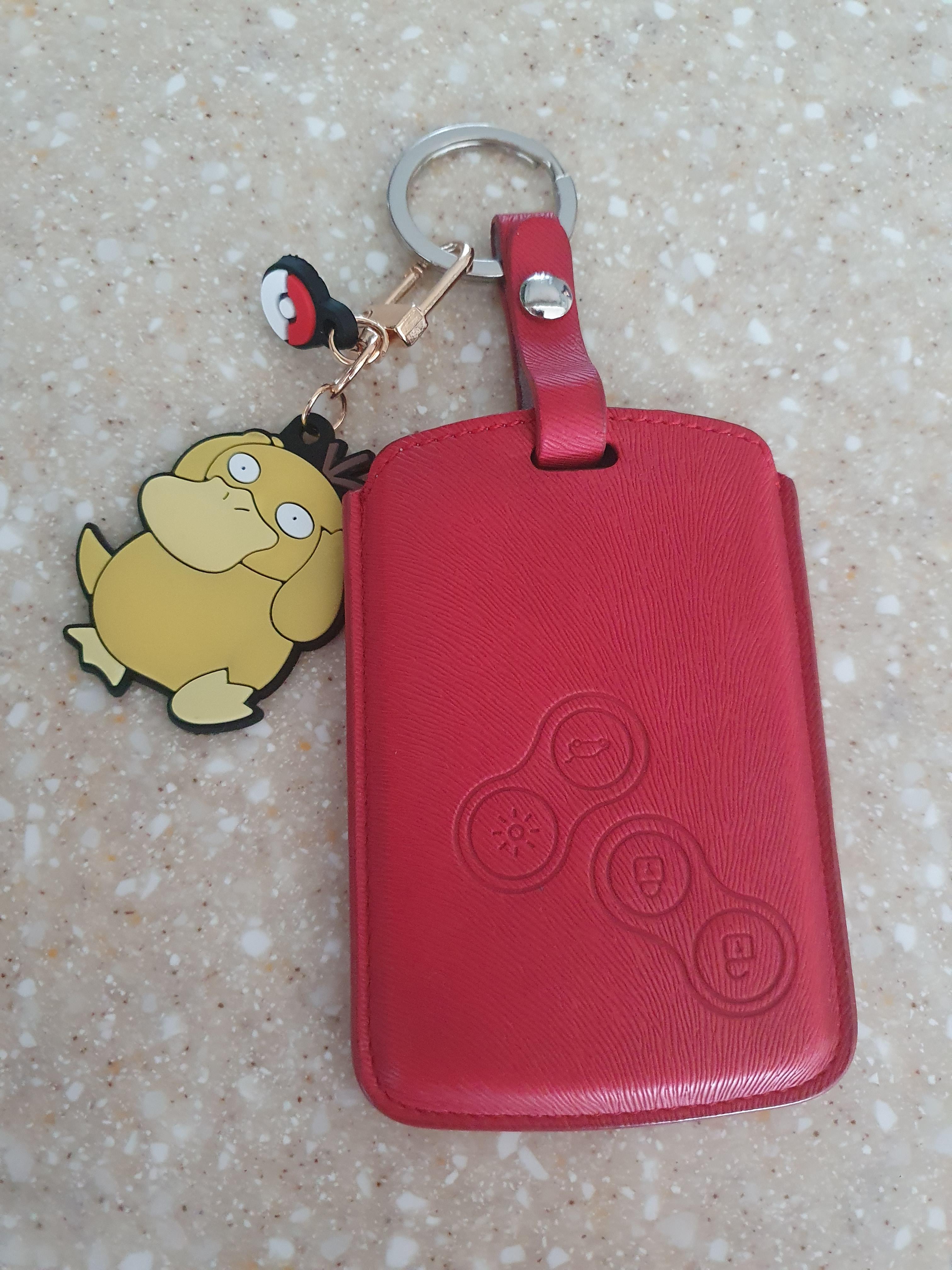 포켓몬 컬렉션 키링 고라파덕 안쓴다고해서 제가 차키에 달았더니, 내놓으라고함. ㅋㅋ