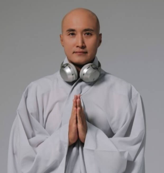 뉴진스님 윤성호