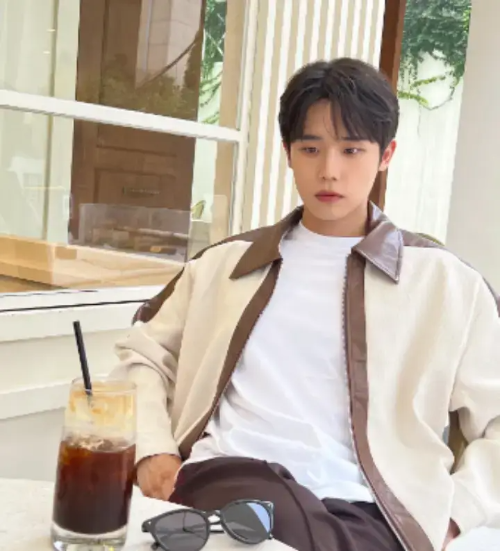 솔로지옥-최시훈-사진