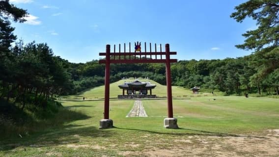 현종과 명성왕후가 잠든 숭릉 전경, 경기도 구리시 동구릉