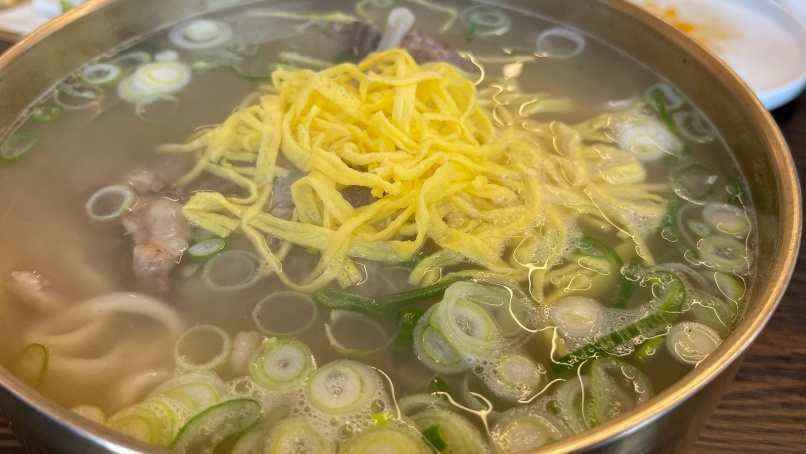 뼈칼국수사진
