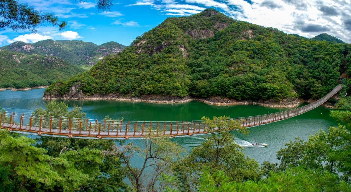 옥순봉 출렁다리