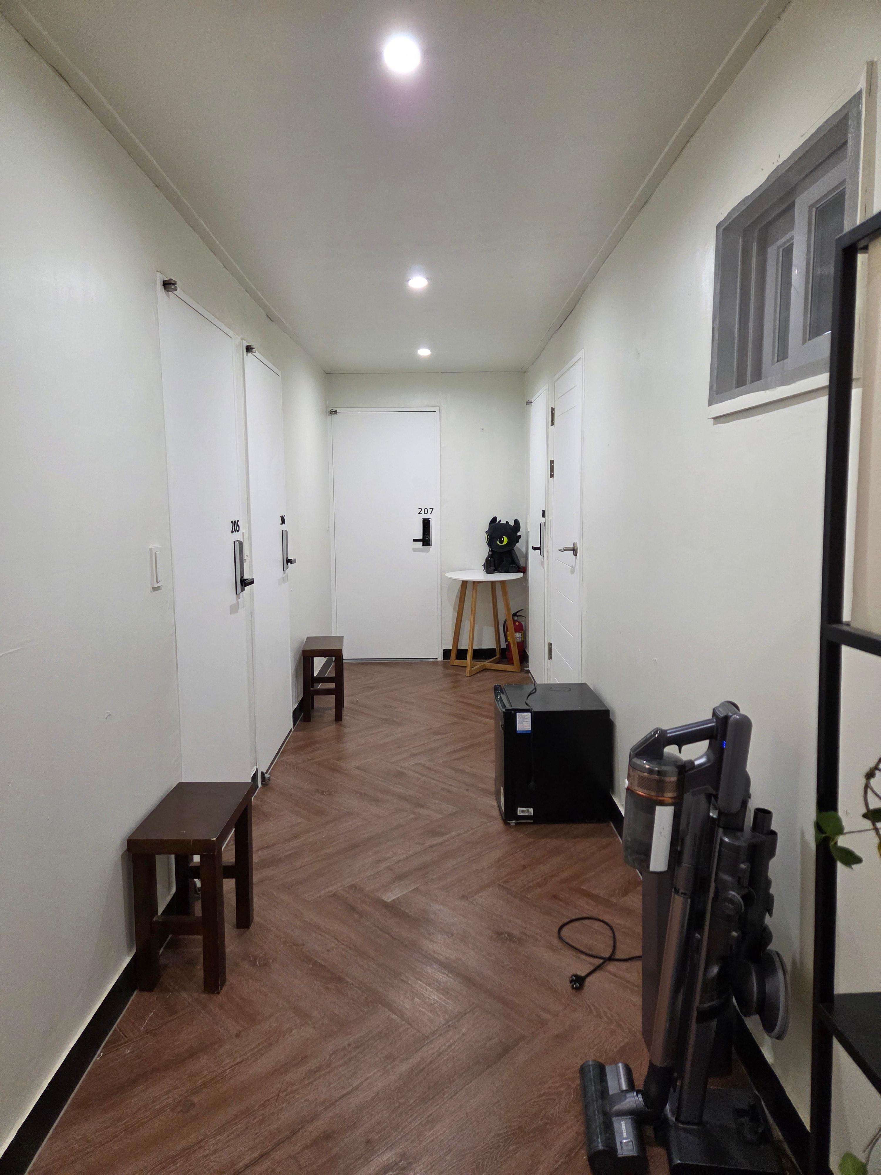 부산 코지스테이 객실 복도