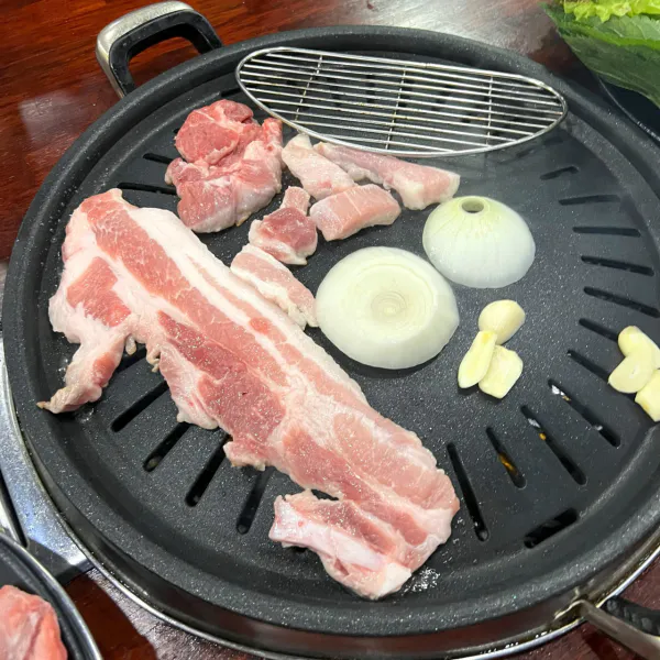 생생정보 가격파괴 Why 국내산 삼겹살&목살 한식뷔페